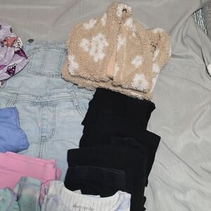 Bundle of girl's Size 10-12 17 Items Leggings, Shirts, and more(pics), GUC